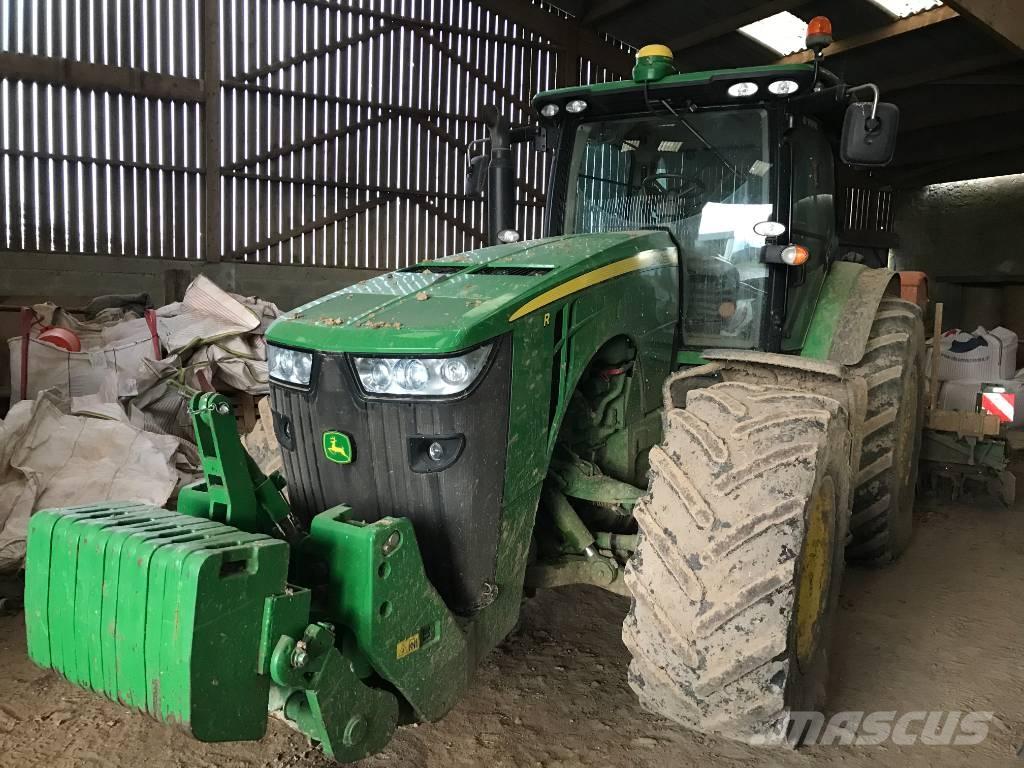 John Deere 8260 R Traktorji