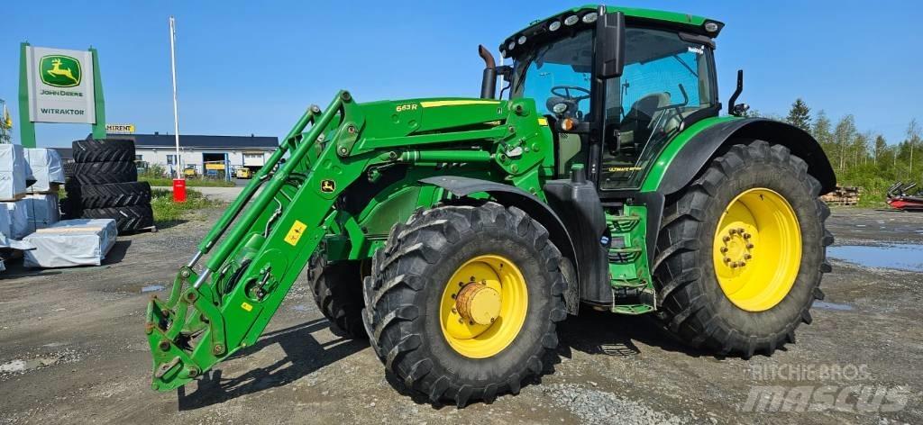 John Deere 6215R Traktorji