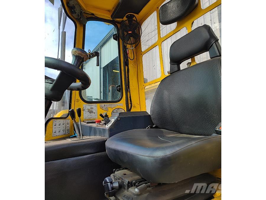 Combilift C4000 4-Smerni viličarji