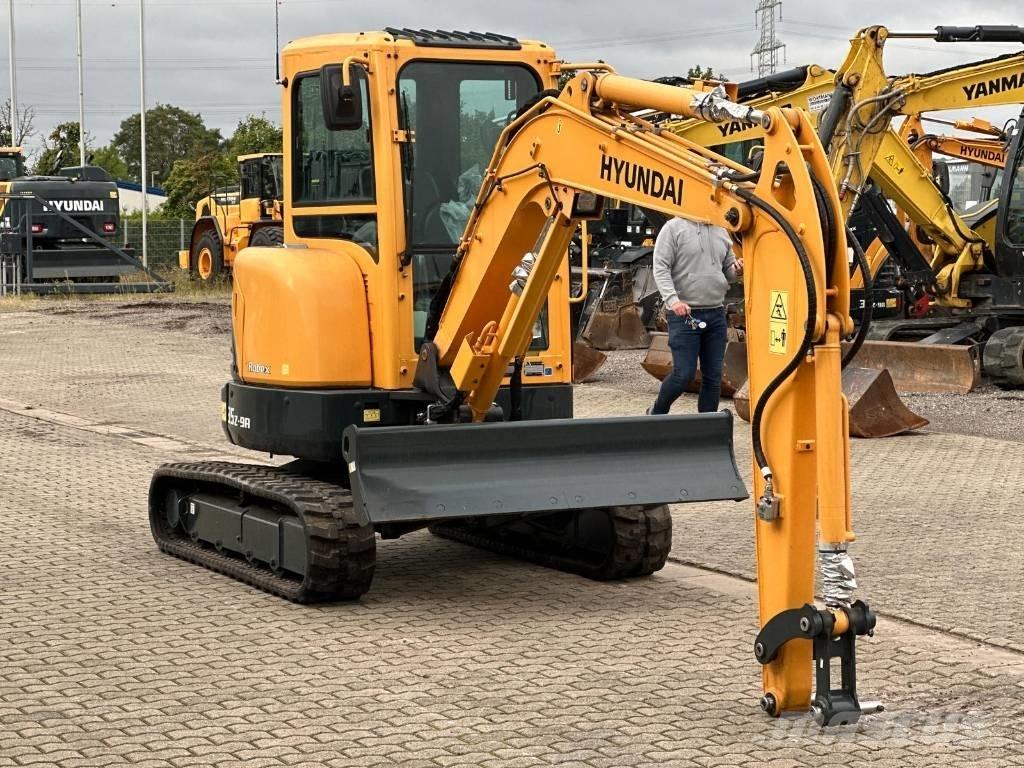 Hyundai R35Z 9A Mini bagri <7t