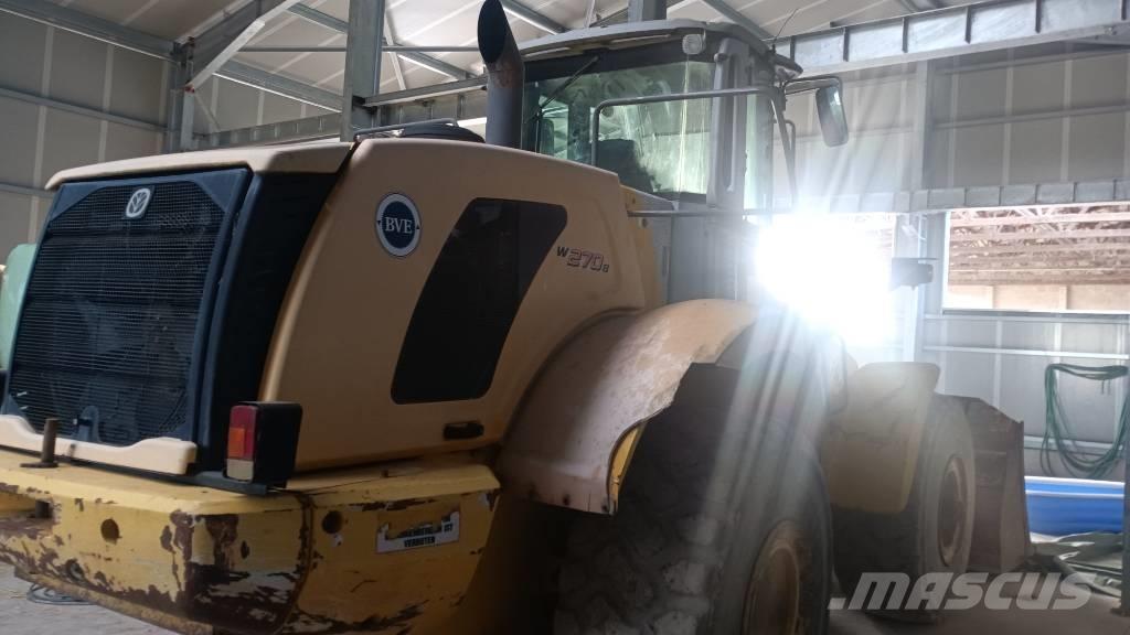 New Holland W 270 B Kolesni nakladalci