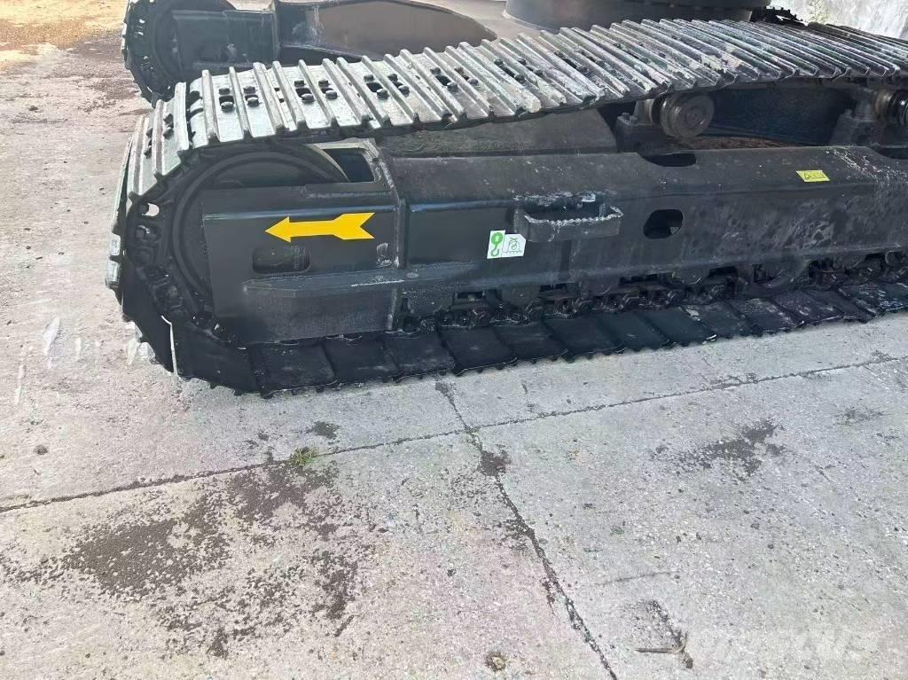 Doosan 225 Bagri goseničarji