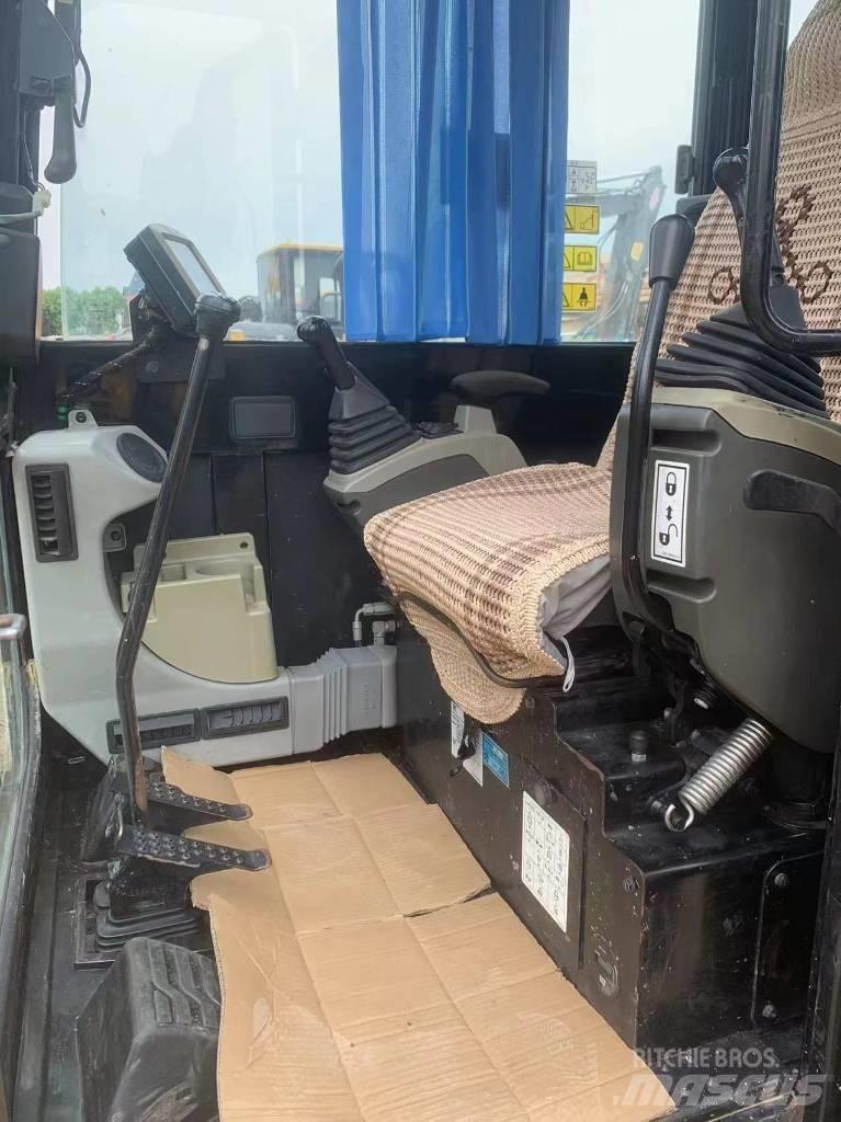 CAT 306E2 Bagri goseničarji