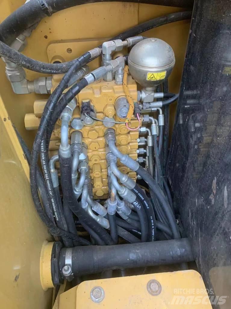 CAT 306E2 Bagri goseničarji