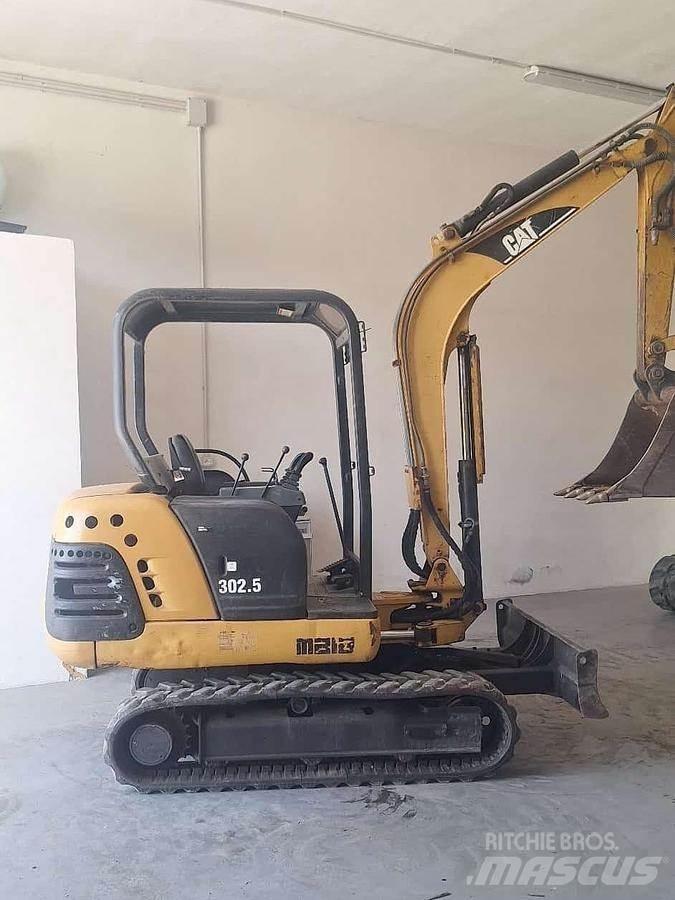 CAT 302.5 Mini bagri <7t