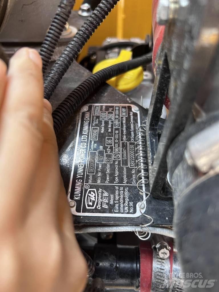 MR 920 Kolesni nakladalci