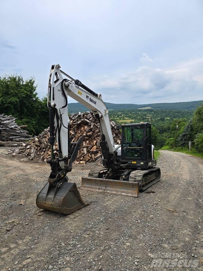 Bobcat E85 Bagri goseničarji