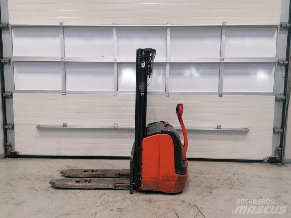 Linde L14 Ročni električni viličar