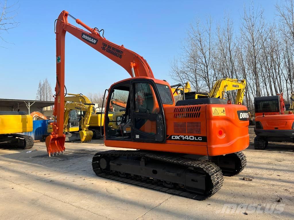 Doosan DX140 Bagri goseničarji