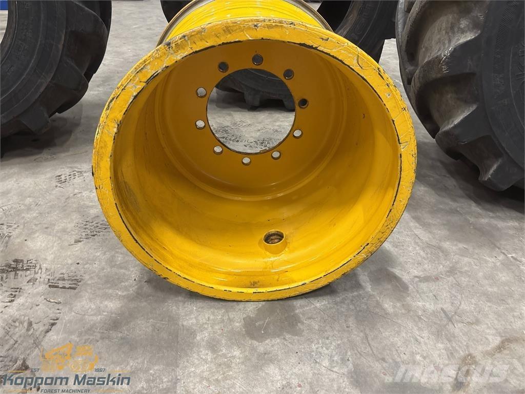 Rottne H8 24x26,5 Gume, kolesa in platišča