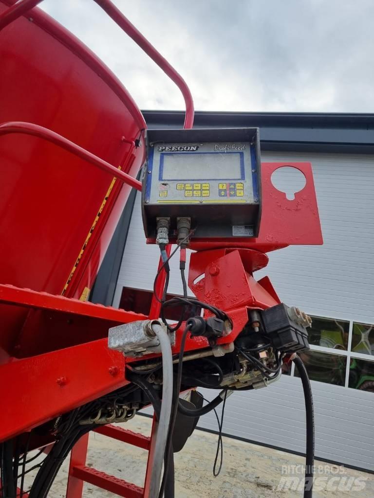 Peecon vme 200 twin Hranilnice živine