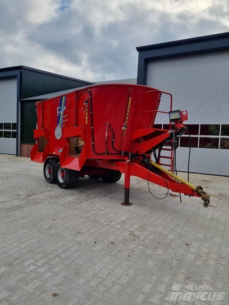 Peecon vme 200 twin Hranilnice živine