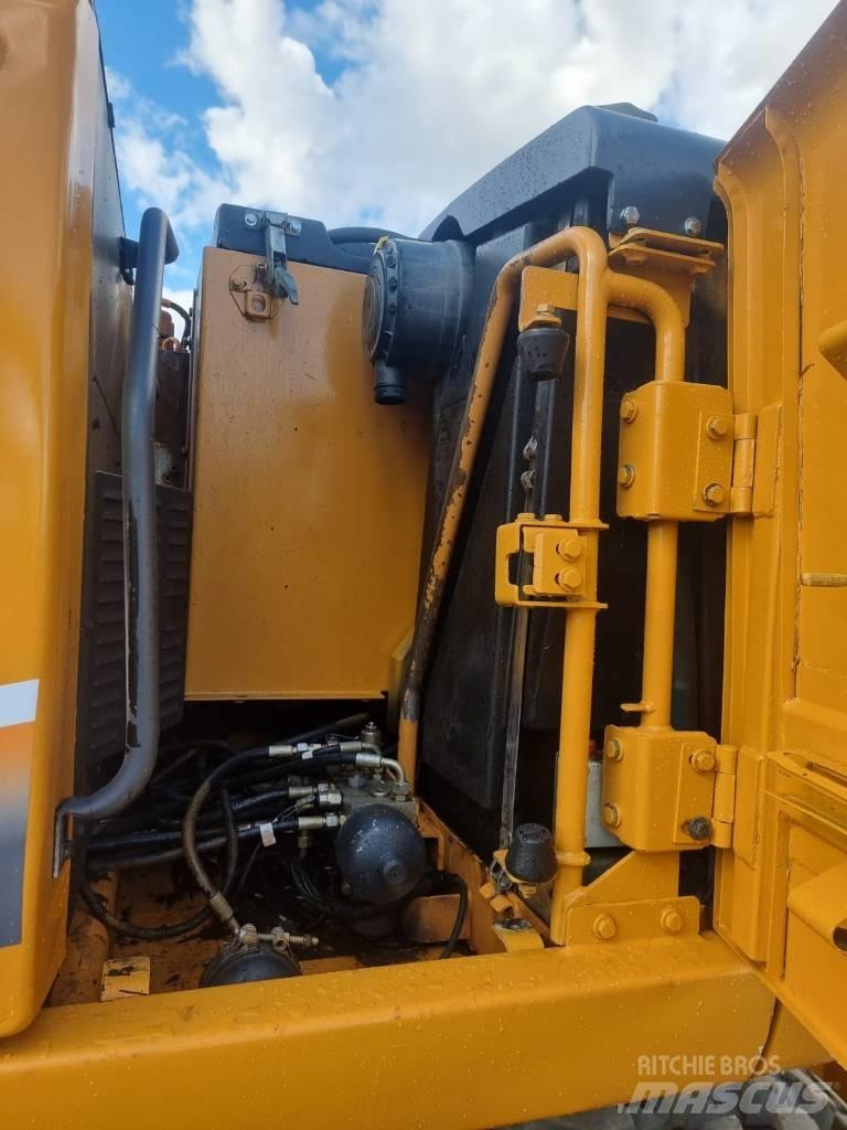 CASE WX 145 Bagri na kolesih