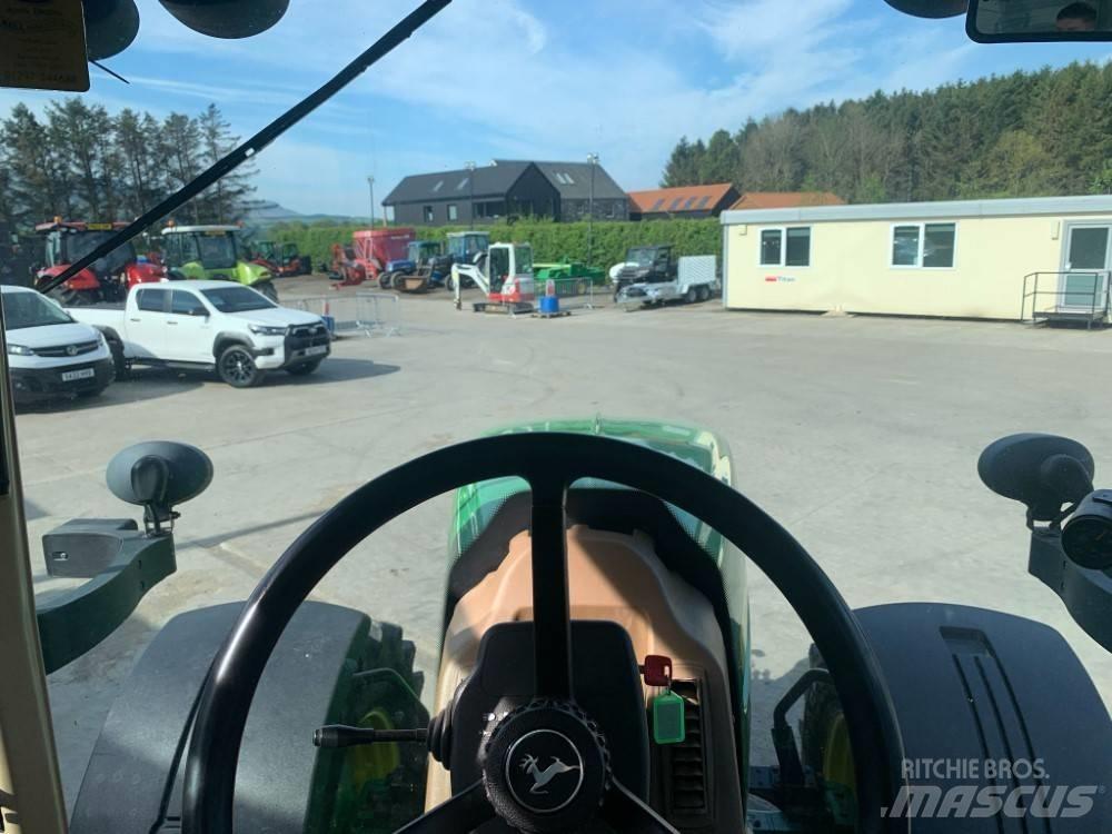 John Deere 7930 Traktorji