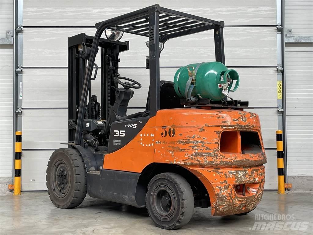 Doosan G35C-5 Plinski viličarji