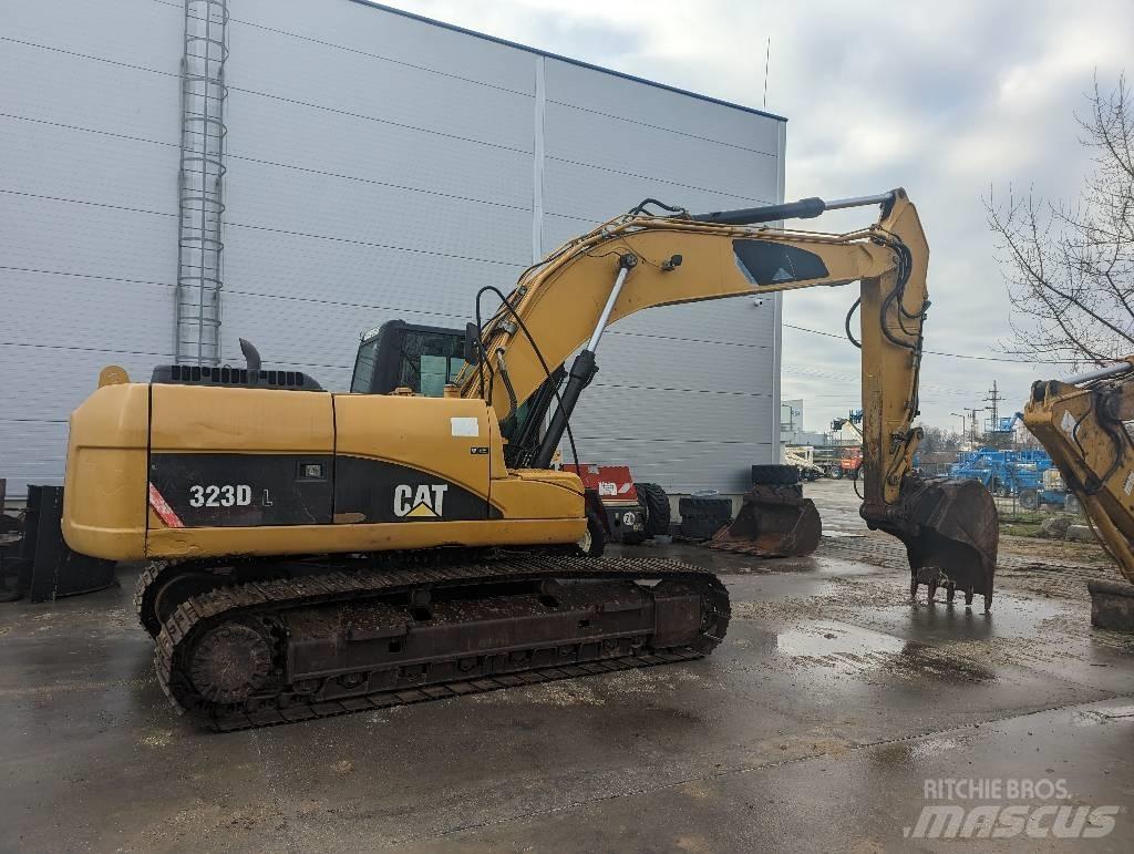 CAT 323 D Bagri goseničarji