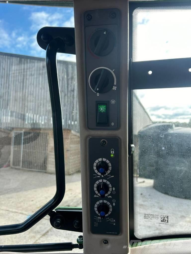 Fendt 211 Vario Traktorji