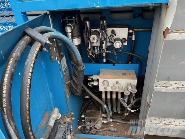 Genie GS 3390 Škarjaste dvižne ploščadi