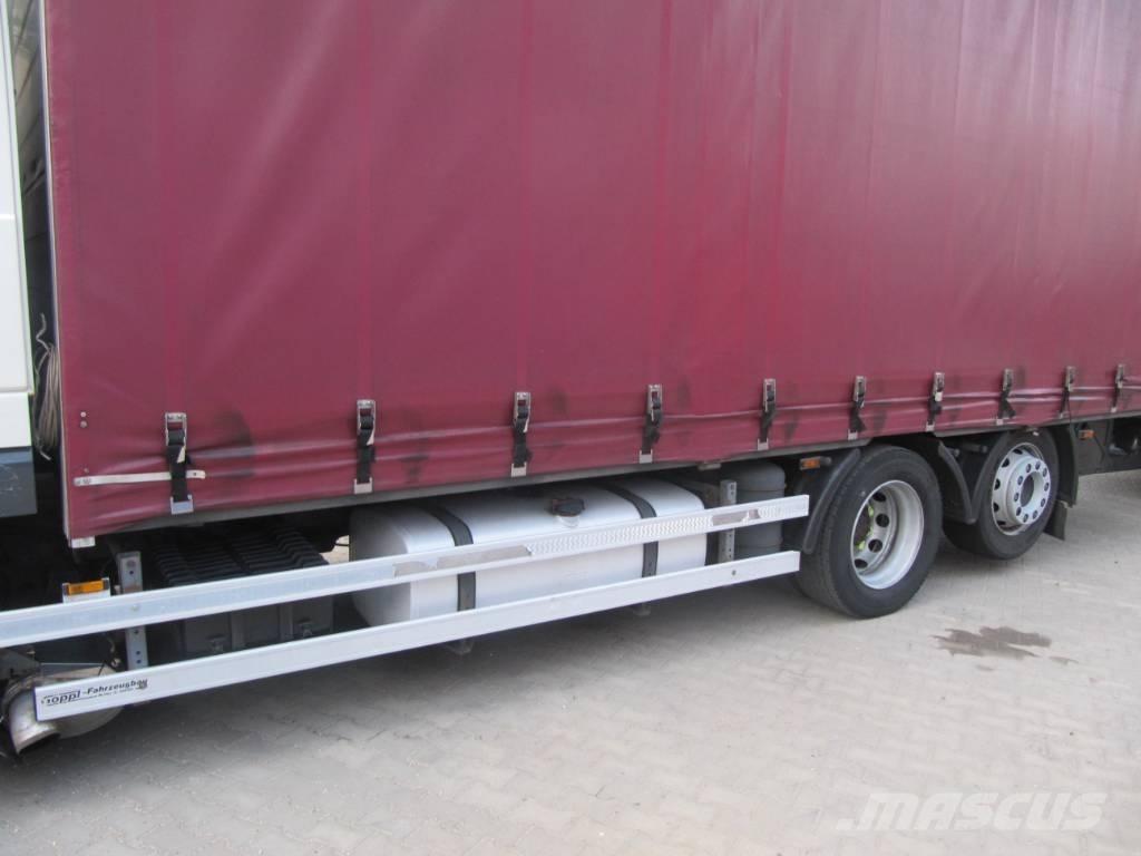 DAF XF 105 Tovornjaki s ponjavo