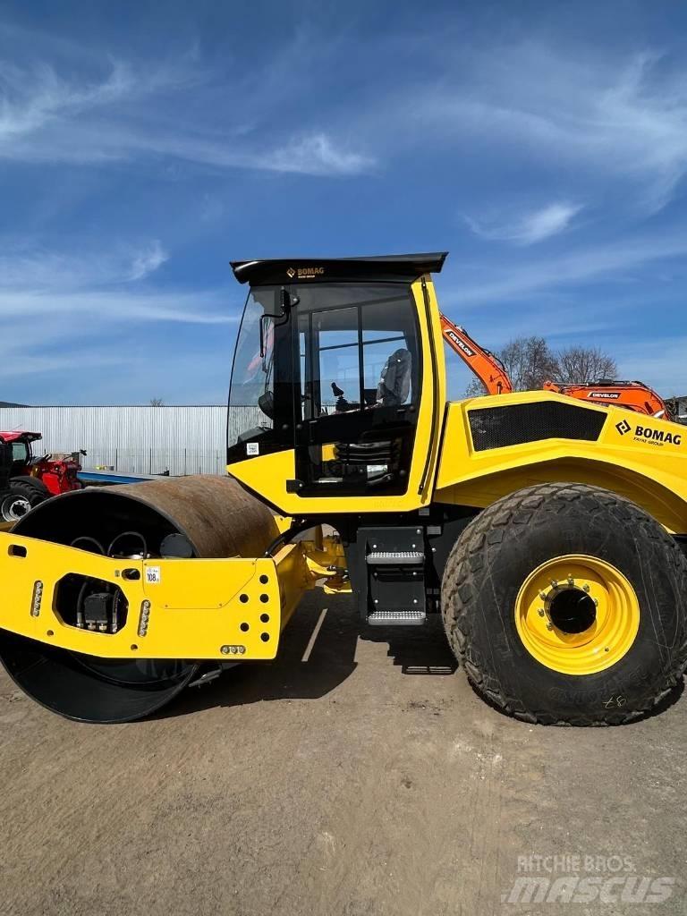 Bomag BW 211 D5 Kompaktorji tal