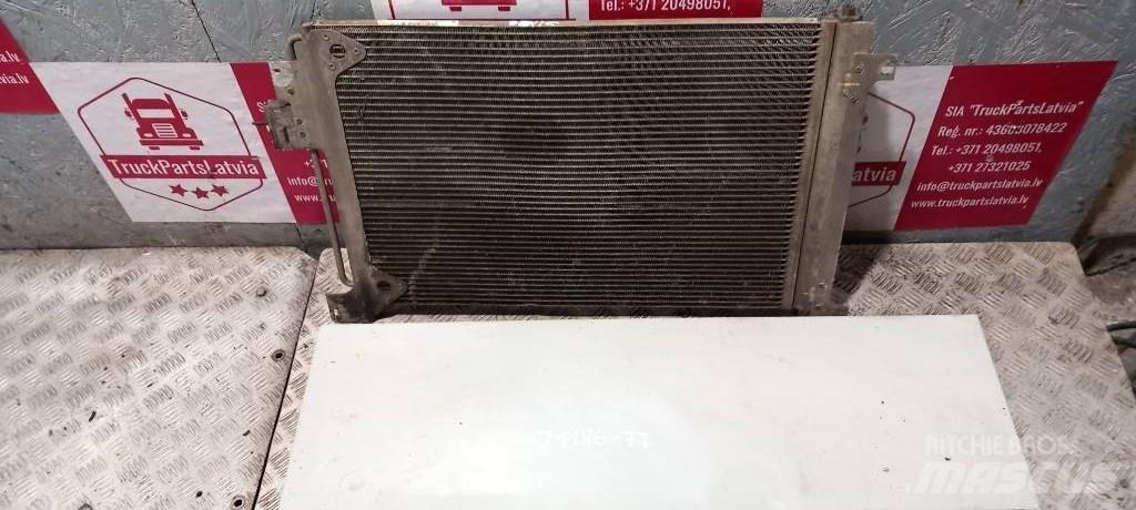 Iveco Starlis.     H2774 Radiatorji