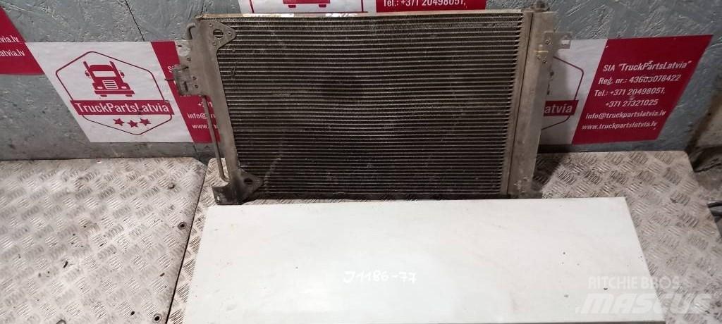 Iveco Starlis.     H2774 Radiatorji