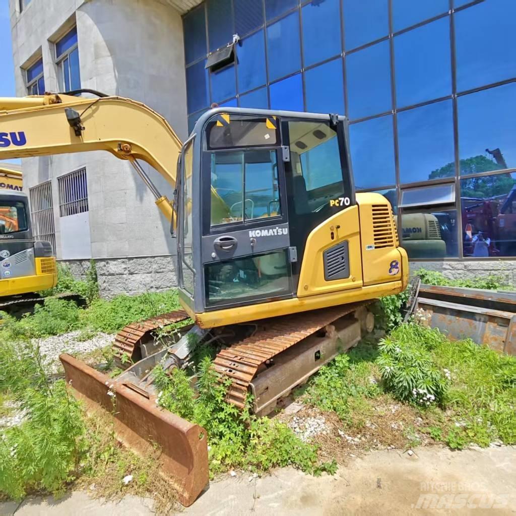 Komatsu PC 70 Bagri goseničarji