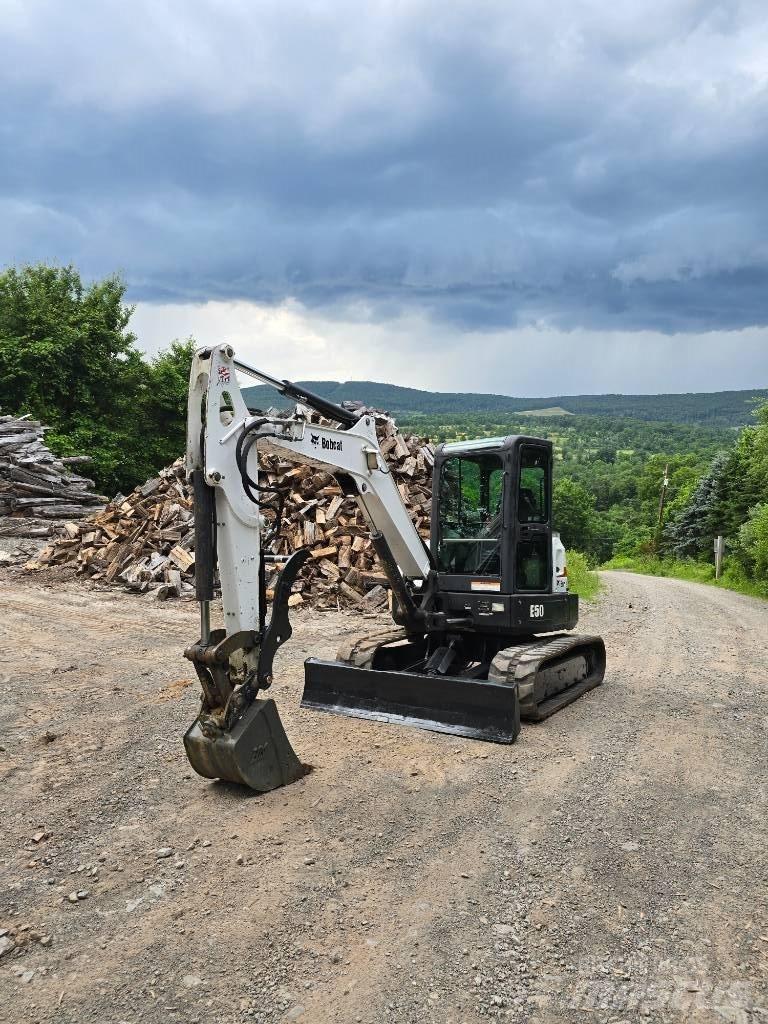 Bobcat E 50 Mini bagri <7t