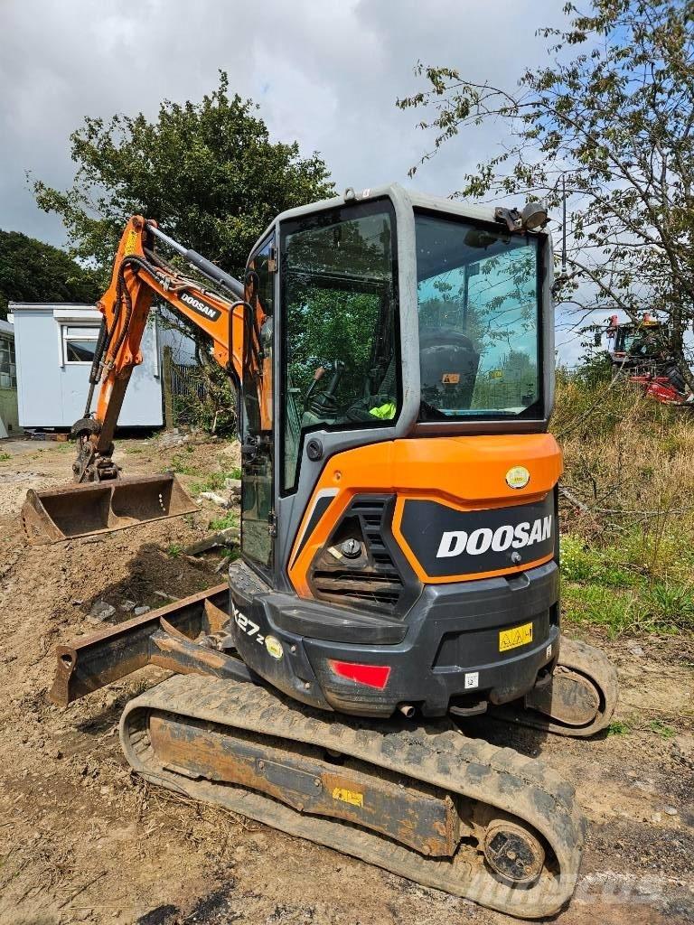 Doosan DX 27 Z Mini bagri <7t