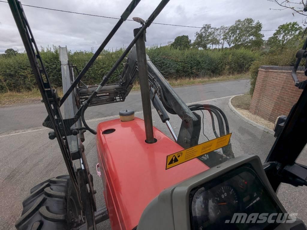 Massey Ferguson 6150 Traktorji