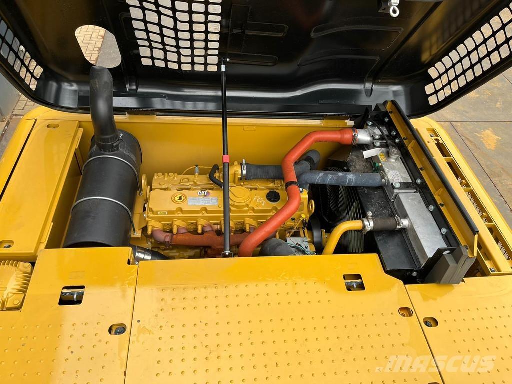 CAT 323D3 Bagri goseničarji