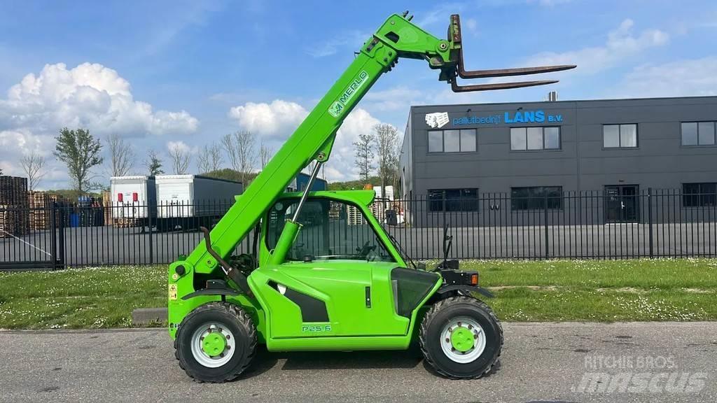 Merlo P25.6 Kmetijski teleskopski nakladalci