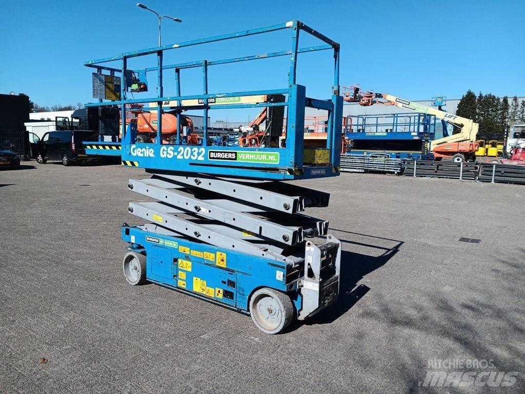 Genie GS2032 Škarjaste dvižne ploščadi