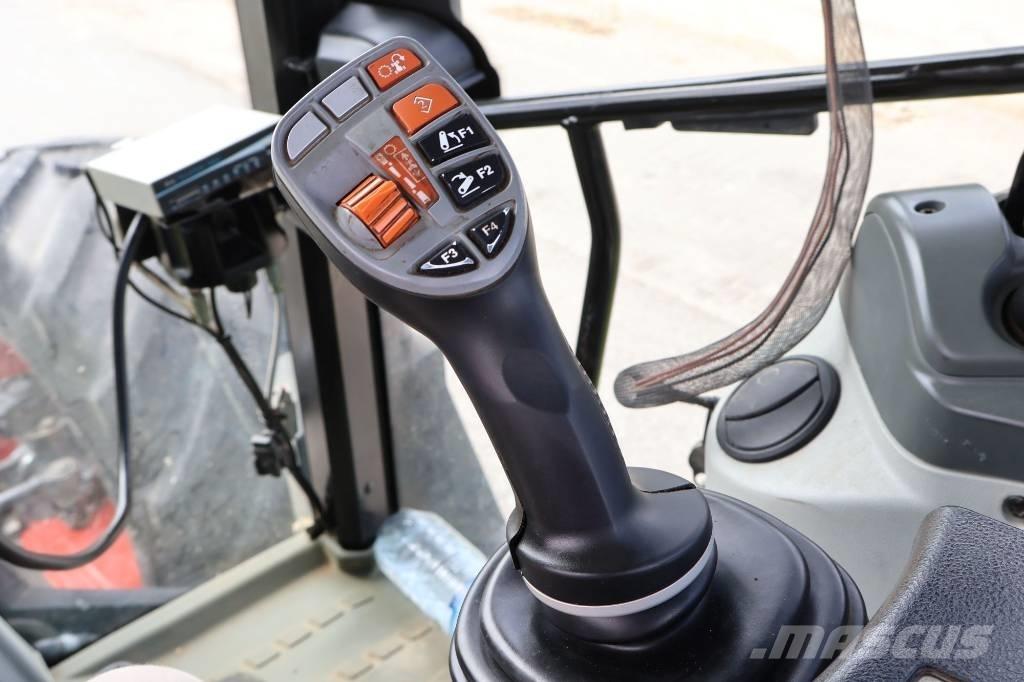 CLAAS Arion 460 Traktorji