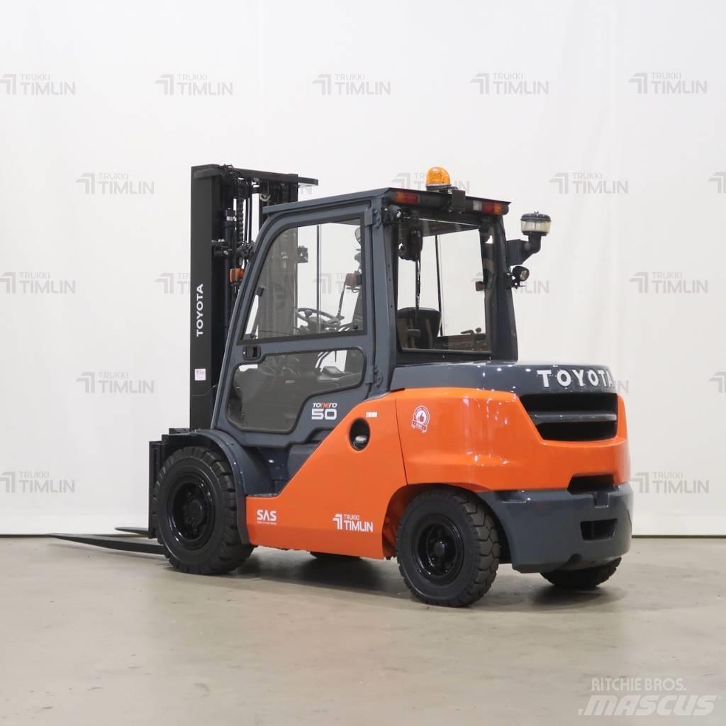 Toyota 40-8FD50N Dizelski viličarji