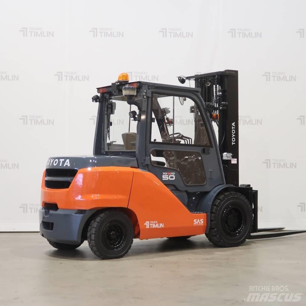 Toyota 40-8FD50N Dizelski viličarji