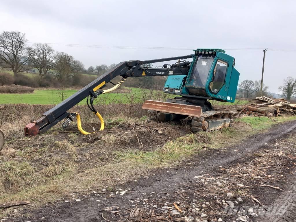 Neuson 132 HV T Harvesterji