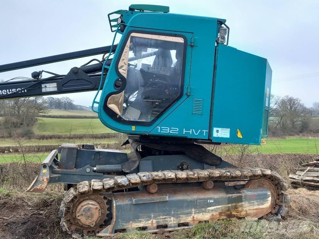 Neuson 132 HV T Harvesterji