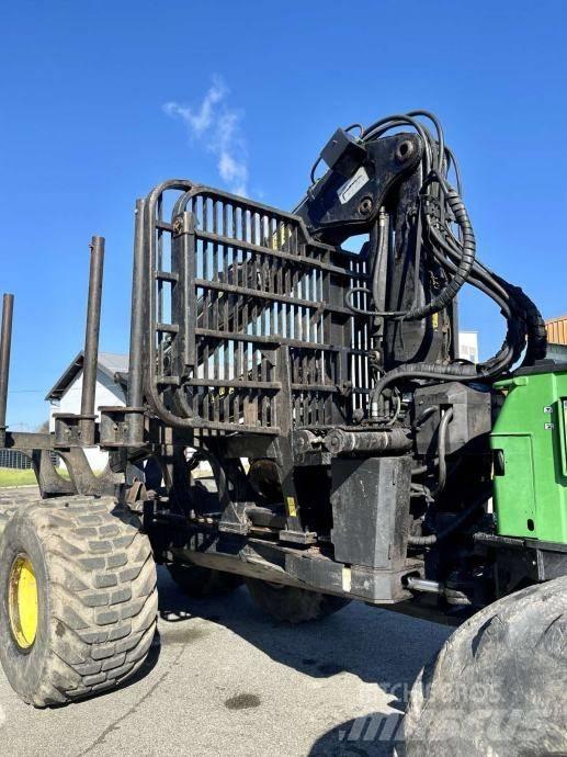 John Deere 1910 E Forwarderji