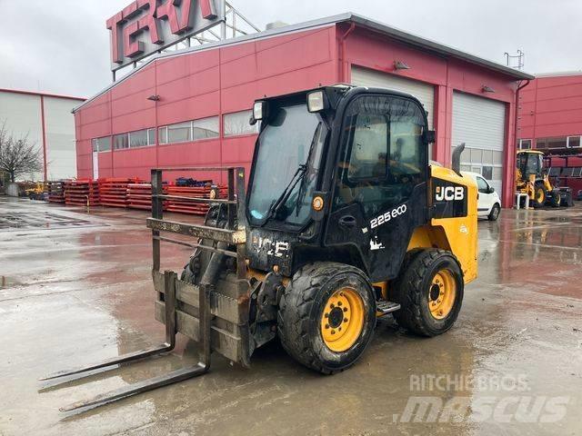 JCB 225 Skid steer mini nakladalci