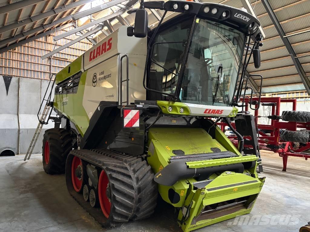 CLAAS LEXION 8800 TT Kombajni