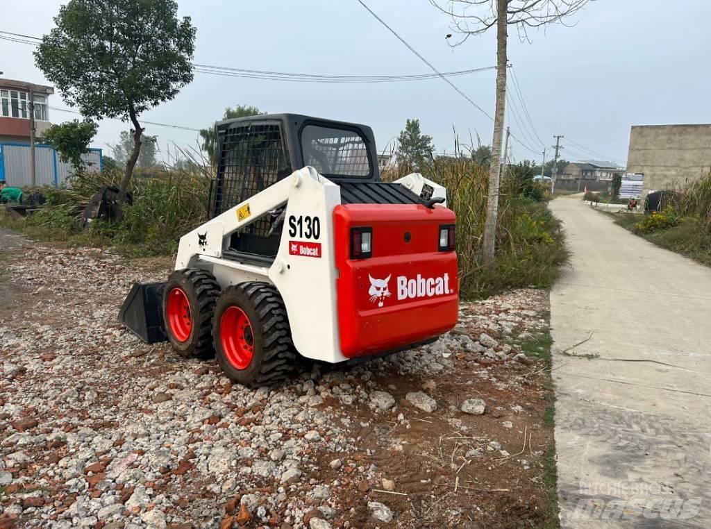 Bobcat S 130 Skid steer mini nakladalci