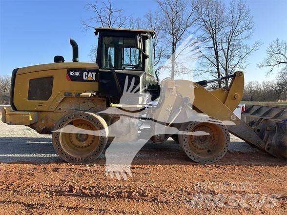 CAT 924K Kolesni nakladalci