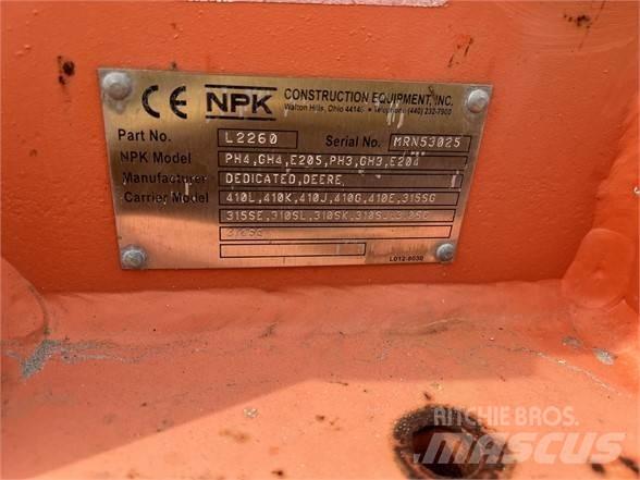 NPK  Skid steer mini nakladalci