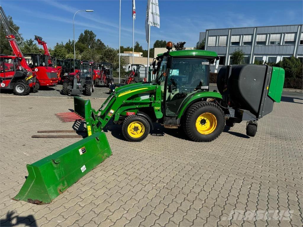 John Deere 3720 Manjši traktorji