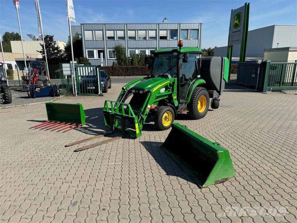John Deere 3720 Manjši traktorji