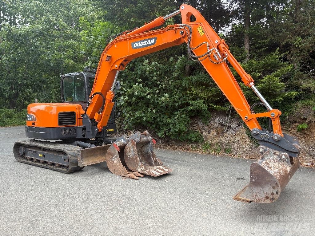 Doosan DX 85 R Midi bagri 7t – 12t