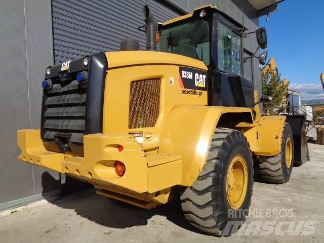 CAT 938M Kolesni nakladalci