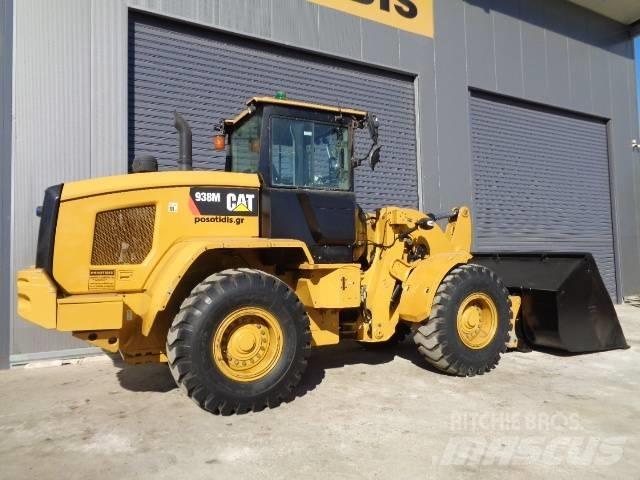CAT 938M Kolesni nakladalci