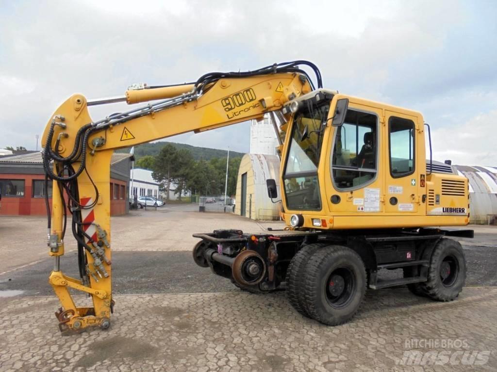 Liebherr A 900 C ZW Bagri na kolesih
